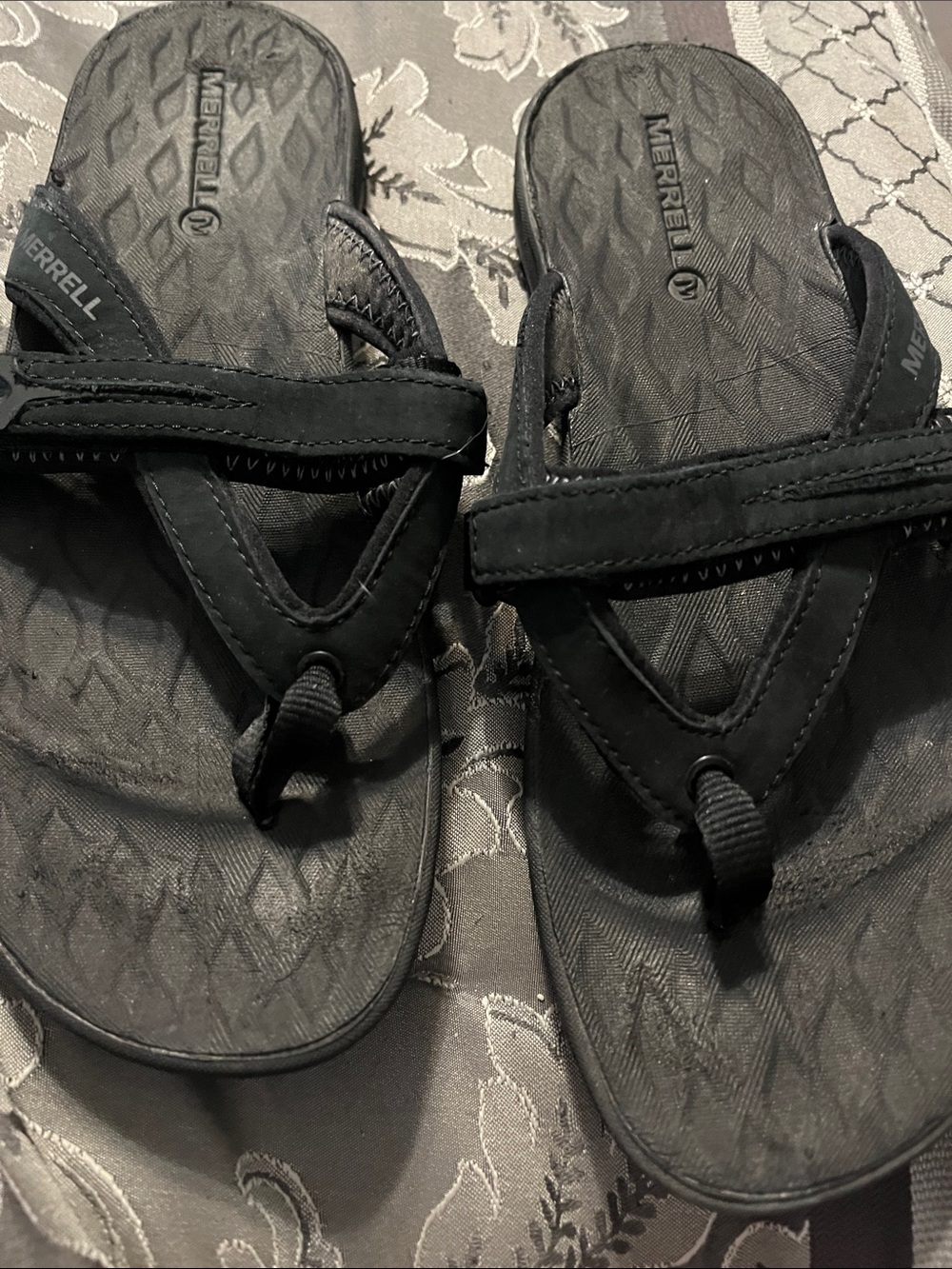NWOT Merrell Black Women’s Siren Flip Q2 Athletic Sandals
